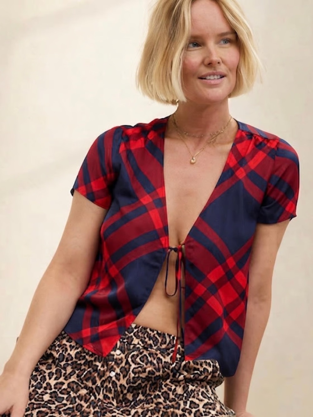 Aerie Women's Red & Blue Plaid Tie Front Short Sleeve Blouse Size Small